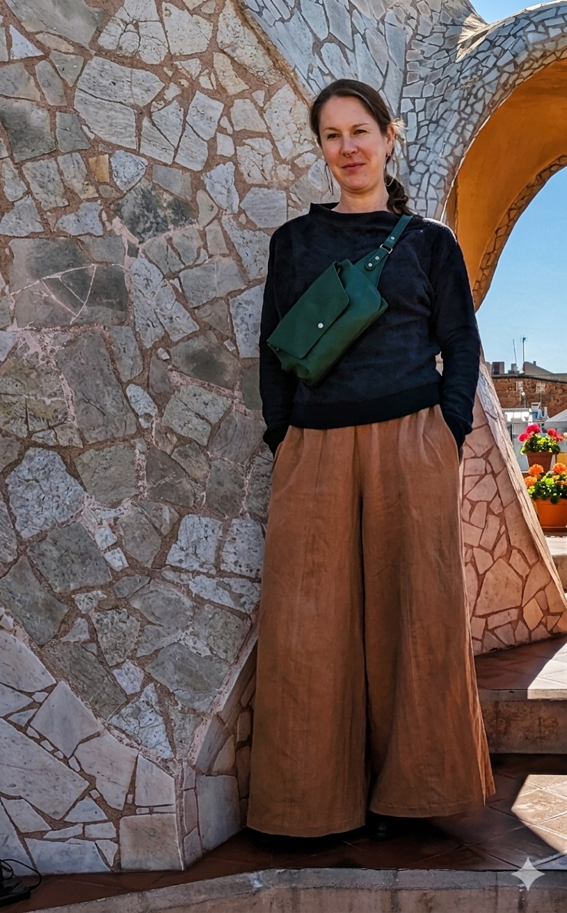The Holly Sling Bag